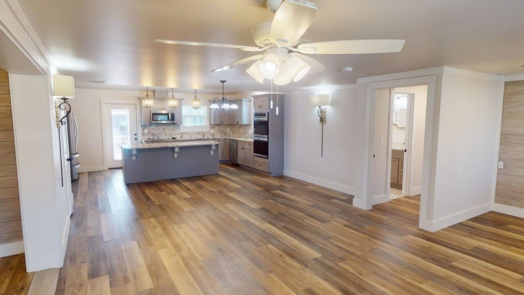 Port St. Joe, Florida, 32456, United States, 3 Bedrooms Bedrooms, ,2 BathroomsBathrooms,Residential,Forsale,1946754