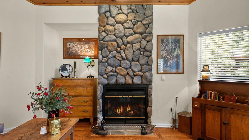Clio, California, 96106, United States, 3 Bedrooms Bedrooms, ,3 BathroomsBathrooms,Residential,Forsale,1910305