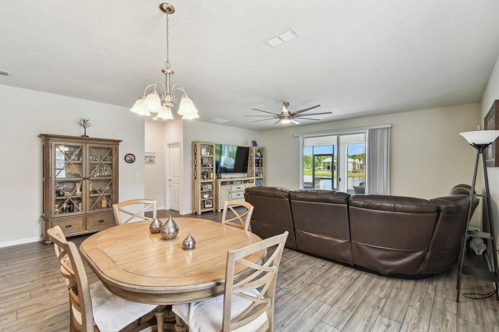 St Augustine, Florida, 32092, United States, 3 Bedrooms Bedrooms, ,2 BathroomsBathrooms,Residential,Forsale,1914447