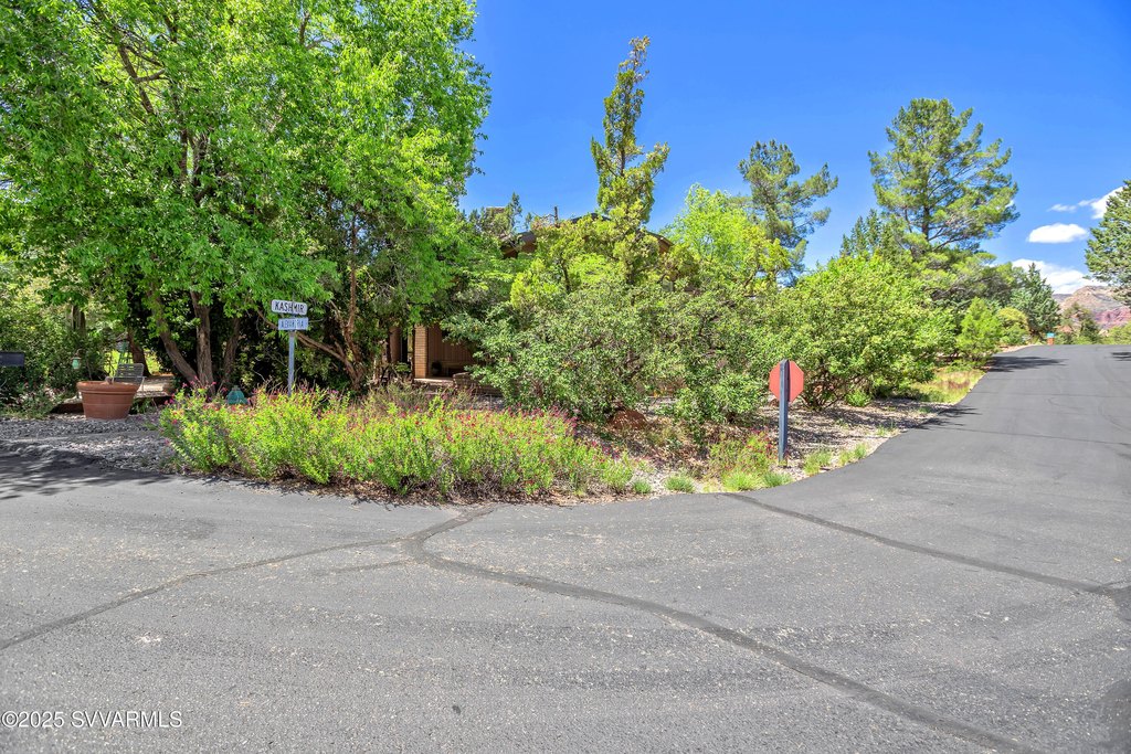 Sedona, Arizona, 86336, United States, 3 Bedrooms Bedrooms, ,3 BathroomsBathrooms,Residential,Forsale,1886691