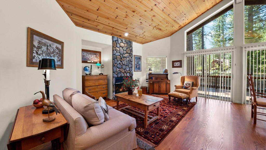 Clio, California, 96106, United States, 3 Bedrooms Bedrooms, ,3 BathroomsBathrooms,Residential,Forsale,1910305