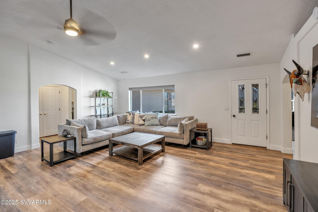 Clarkdale, Arizona, 86324, United States, 3 Bedrooms Bedrooms, ,2 BathroomsBathrooms,Residential,Forsale,1886692