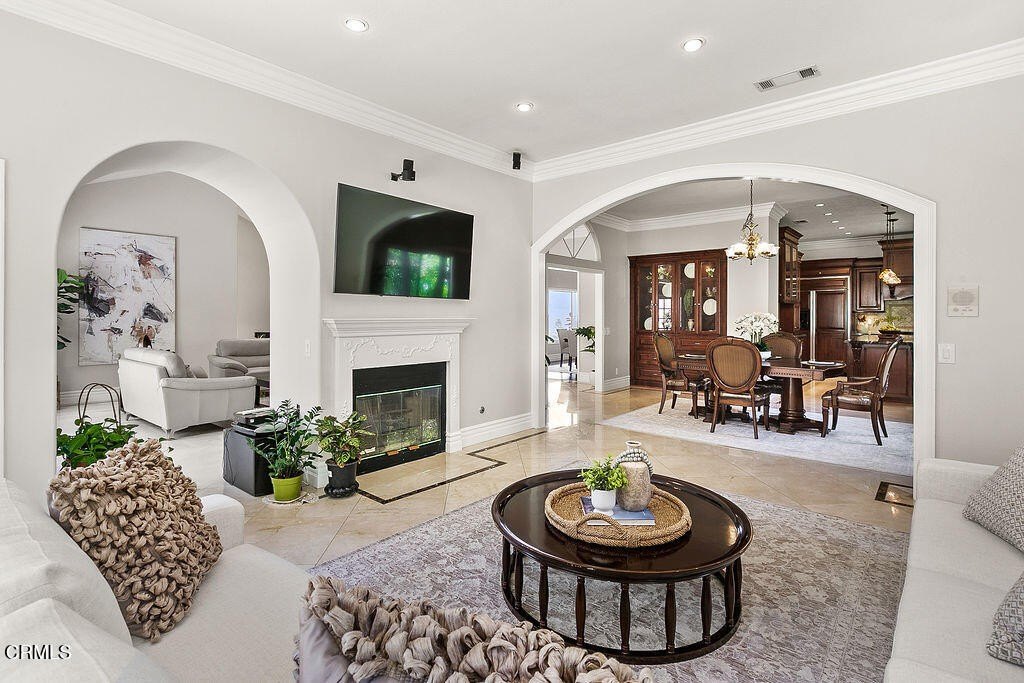 Camarillo, California, 93012, United States, 4 Bedrooms Bedrooms, ,3.5 BathroomsBathrooms,Residential,Forsale,1919217