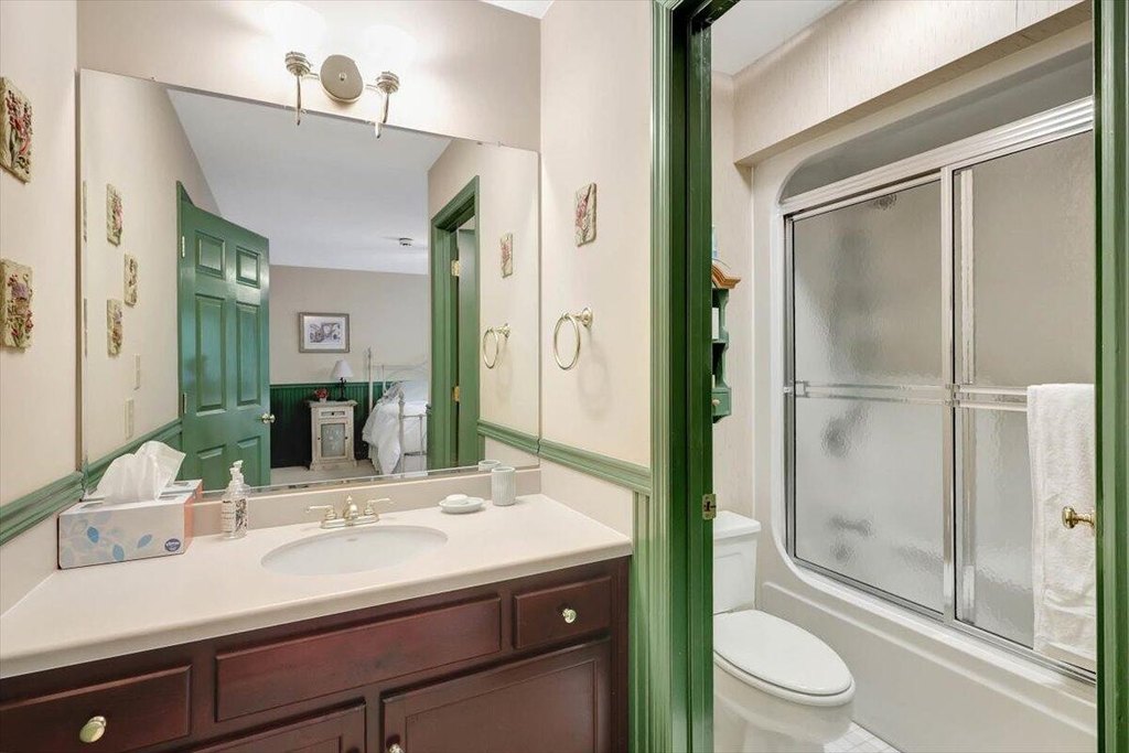 Chattanooga, Tennessee, 37419, United States, 4 Bedrooms Bedrooms, ,4.5 BathroomsBathrooms,Residential,Forsale,1894435