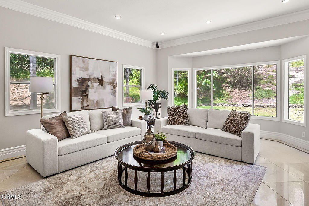 Camarillo, California, 93012, United States, 4 Bedrooms Bedrooms, ,3.5 BathroomsBathrooms,Residential,Forsale,1919217