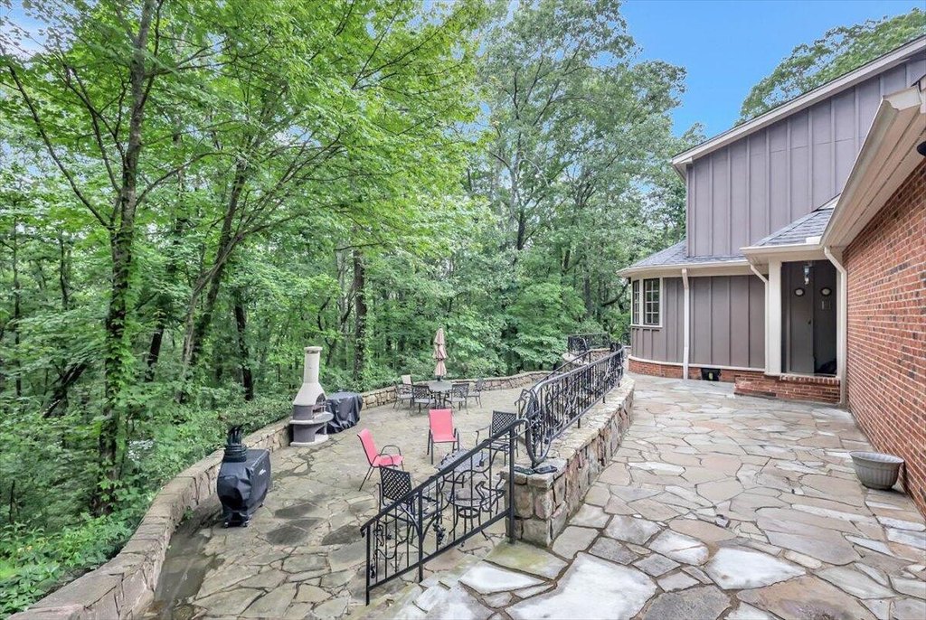 Chattanooga, Tennessee, 37419, United States, 4 Bedrooms Bedrooms, ,4.5 BathroomsBathrooms,Residential,Forsale,1894435