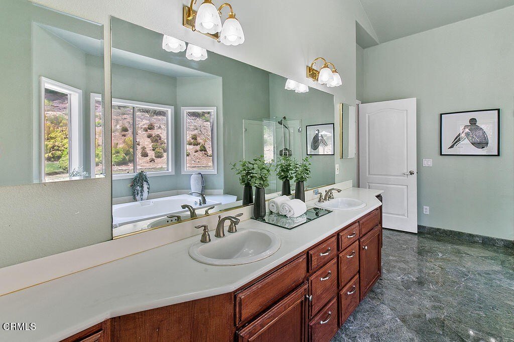 Camarillo, California, 93012, United States, 4 Bedrooms Bedrooms, ,3.5 BathroomsBathrooms,Residential,Forsale,1919217