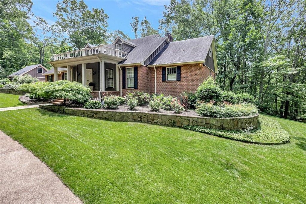 Chattanooga, Tennessee, 37419, United States, 4 Bedrooms Bedrooms, ,4.5 BathroomsBathrooms,Residential,Forsale,1894435