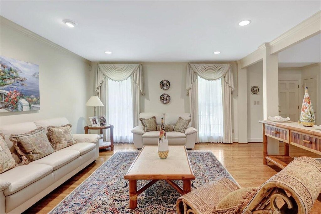 Chattanooga, Tennessee, 37419, United States, 4 Bedrooms Bedrooms, ,4.5 BathroomsBathrooms,Residential,Forsale,1894435