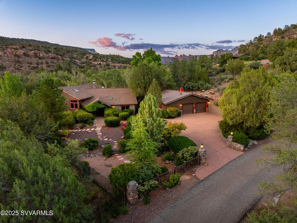 Sedona, Arizona, 86336, United States, 4 Bedrooms Bedrooms, ,4 BathroomsBathrooms,Residential,Forsale,1886696