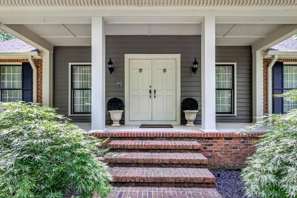 Chattanooga, Tennessee, 37419, United States, 4 Bedrooms Bedrooms, ,4.5 BathroomsBathrooms,Residential,Forsale,1894435