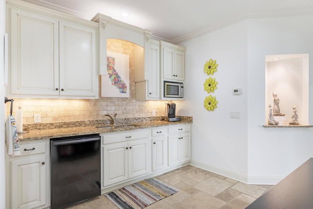 Chattanooga, Tennessee, 37416, United States, 5 Bedrooms Bedrooms, ,5.5 BathroomsBathrooms,Residential,Forsale,1894376