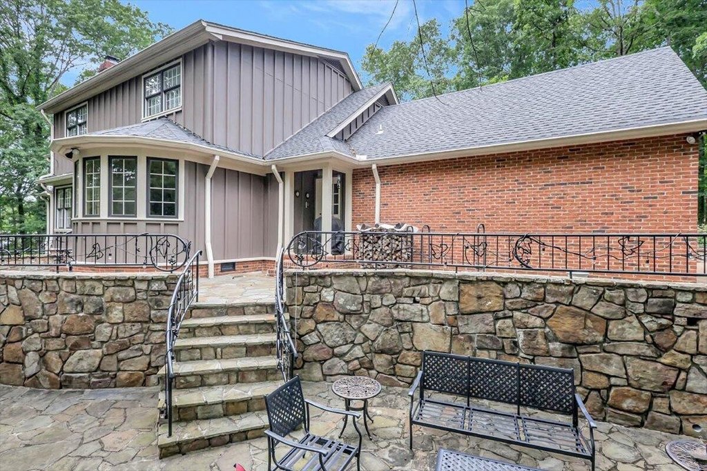 Chattanooga, Tennessee, 37419, United States, 4 Bedrooms Bedrooms, ,4.5 BathroomsBathrooms,Residential,Forsale,1894435