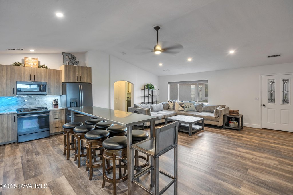 Clarkdale, Arizona, 86324, United States, 3 Bedrooms Bedrooms, ,2 BathroomsBathrooms,Residential,Forsale,1886692