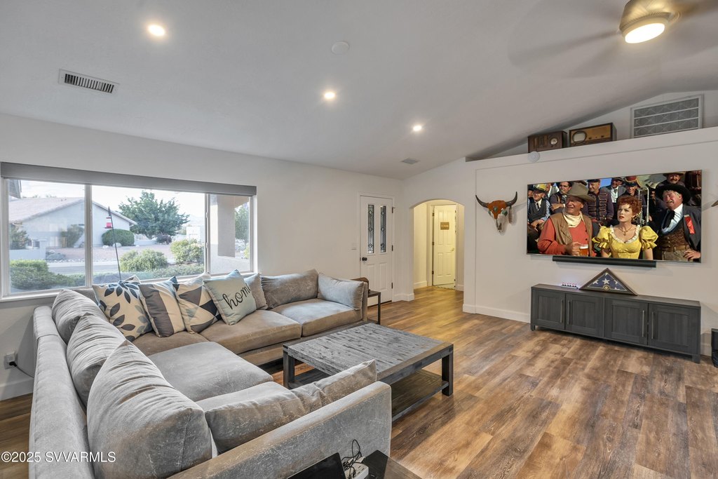 Clarkdale, Arizona, 86324, United States, 3 Bedrooms Bedrooms, ,2 BathroomsBathrooms,Residential,Forsale,1886692