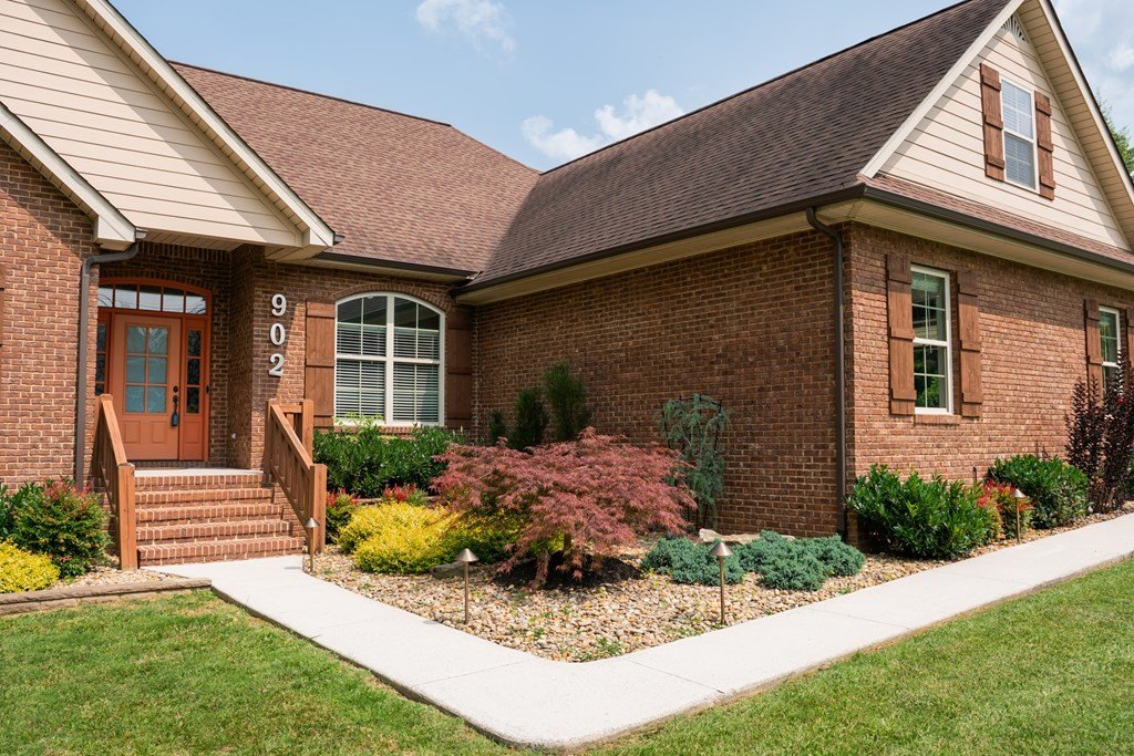 COOKEVILLE, Tennessee, 38506, United States, 3 Bedrooms Bedrooms, ,2 BathroomsBathrooms,Residential,Forsale,1929818