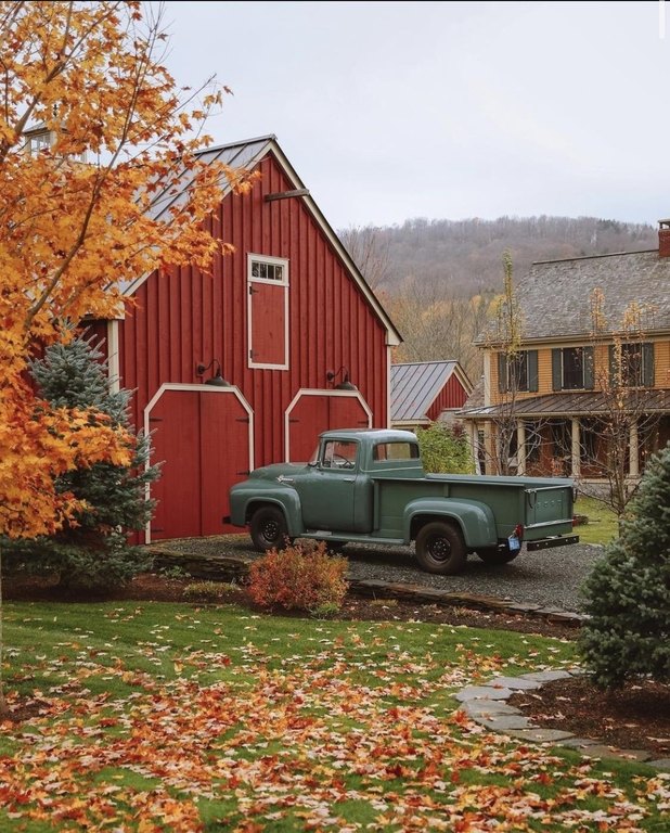 Barnard, Vermont, 05031, United States, 5 Bedrooms Bedrooms, ,5.5 BathroomsBathrooms,Residential,Forsale,1999502