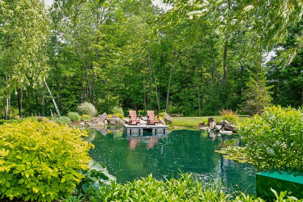 Barnard, Vermont, 05031, United States, 5 Bedrooms Bedrooms, ,5.5 BathroomsBathrooms,Residential,Forsale,1999502