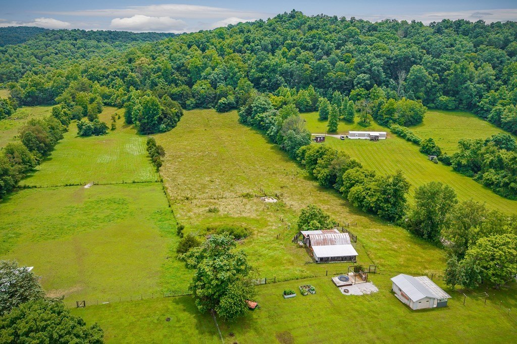 SPARTA, Tennessee, 38583, United States, 3 Bedrooms Bedrooms, ,2 BathroomsBathrooms,Residential,Forsale,1886016