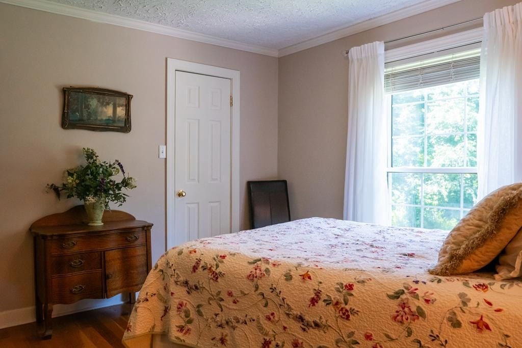 LIVINGSTON, Tennessee, 38570, United States, 5 Bedrooms Bedrooms, ,3 BathroomsBathrooms,Residential,Forsale,1929815