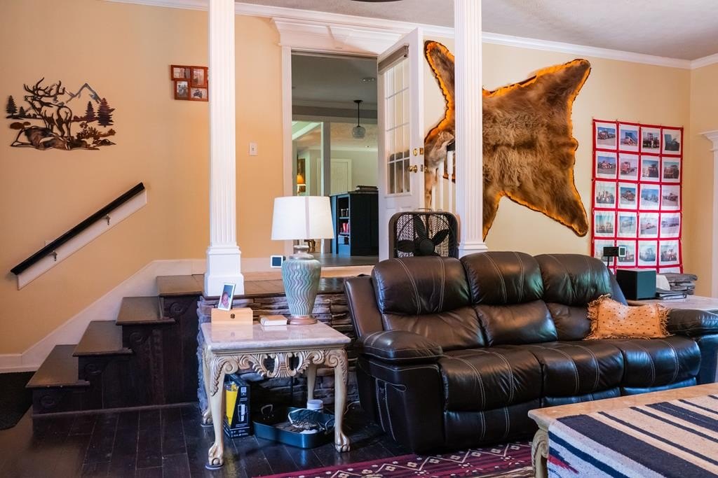 LIVINGSTON, Tennessee, 38570, United States, 5 Bedrooms Bedrooms, ,3 BathroomsBathrooms,Residential,Forsale,1929815