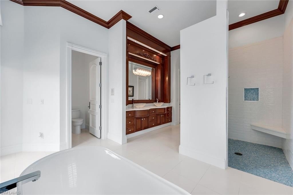 NAPLES, Florida, 34108, United States, 5 Bedrooms Bedrooms, ,5.5 BathroomsBathrooms,Residential,Forsale,1886423