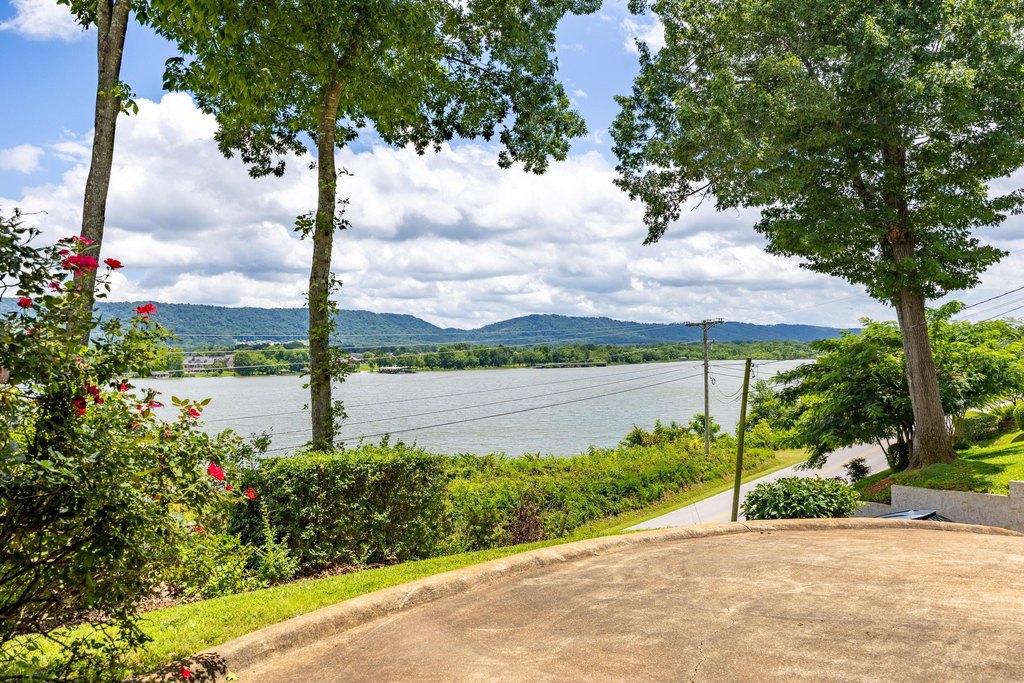Ooltewah, Tennessee, 37363, United States, 2 Bedrooms Bedrooms, ,2 BathroomsBathrooms,Residential,Forsale,1922159