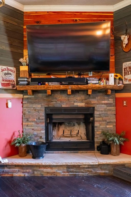 LIVINGSTON, Tennessee, 38570, United States, 5 Bedrooms Bedrooms, ,3 BathroomsBathrooms,Residential,Forsale,1929815