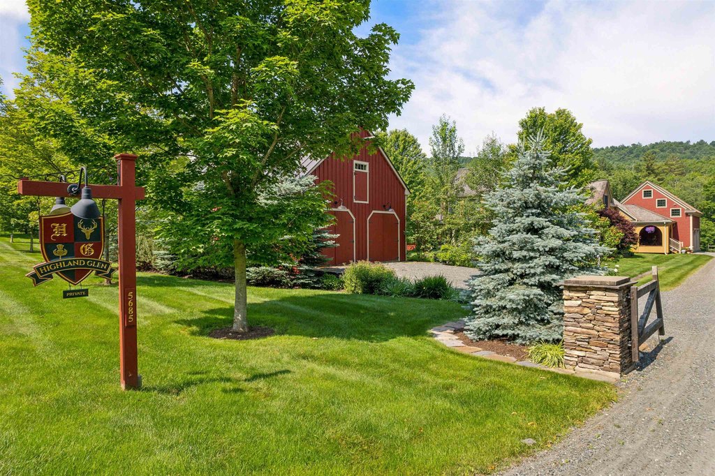 Barnard, Vermont, 05031, United States, 5 Bedrooms Bedrooms, ,5.5 BathroomsBathrooms,Residential,Forsale,1999502