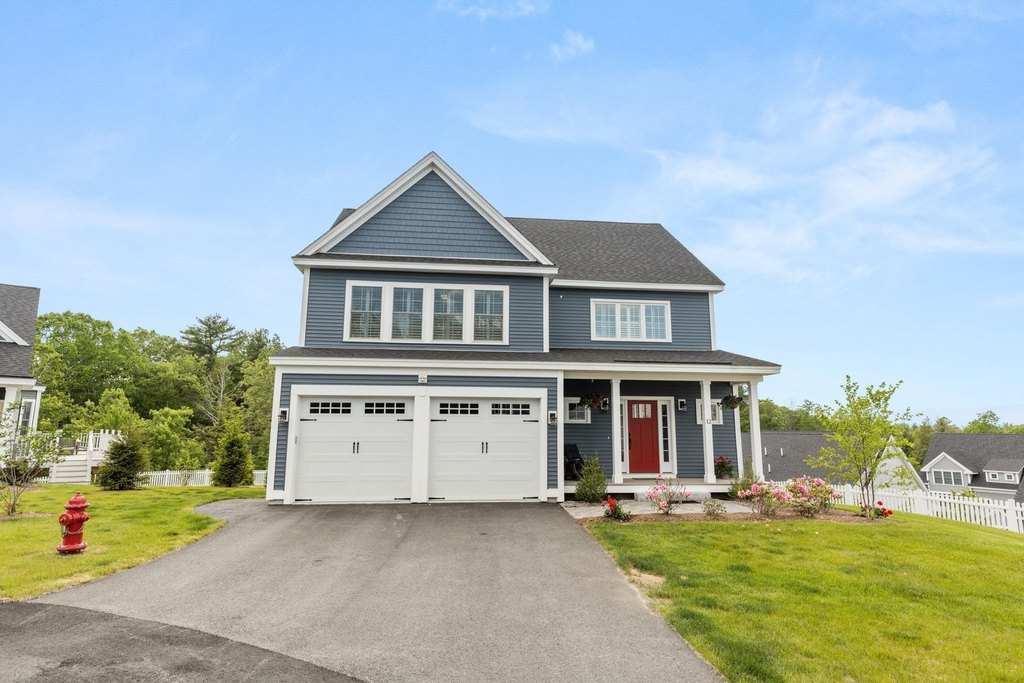 Newmarket, New Hampshire, 03857, United States, 4 Bedrooms Bedrooms, ,3.5 BathroomsBathrooms,Residential,Forsale,1933930