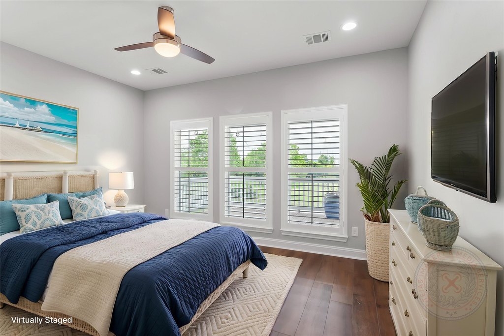 La Porte, Texas, 77571, United States, 6 Bedrooms Bedrooms, ,4.5 BathroomsBathrooms,Residential,Forsale,1936479