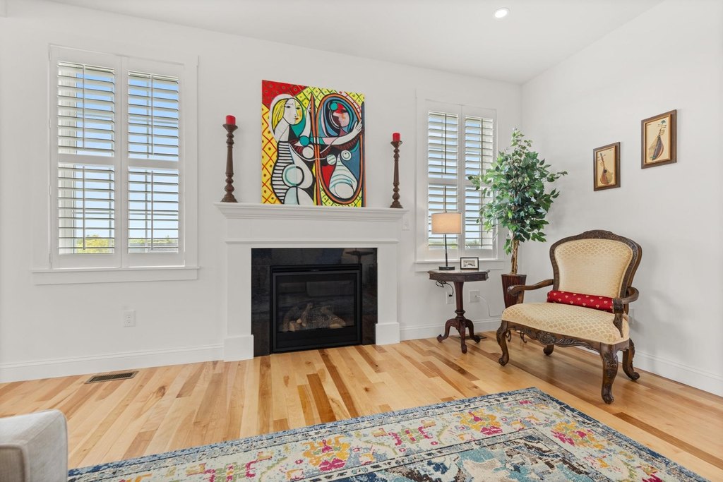 Newmarket, New Hampshire, 03857, United States, 4 Bedrooms Bedrooms, ,3.5 BathroomsBathrooms,Residential,Forsale,1933930