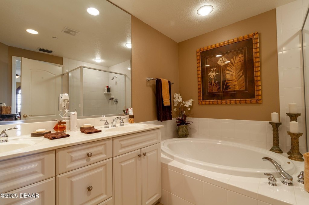 New Smyrna Beach, Florida, 32169, United States, 3 Bedrooms Bedrooms, ,2 BathroomsBathrooms,Residential,Forsale,1900246
