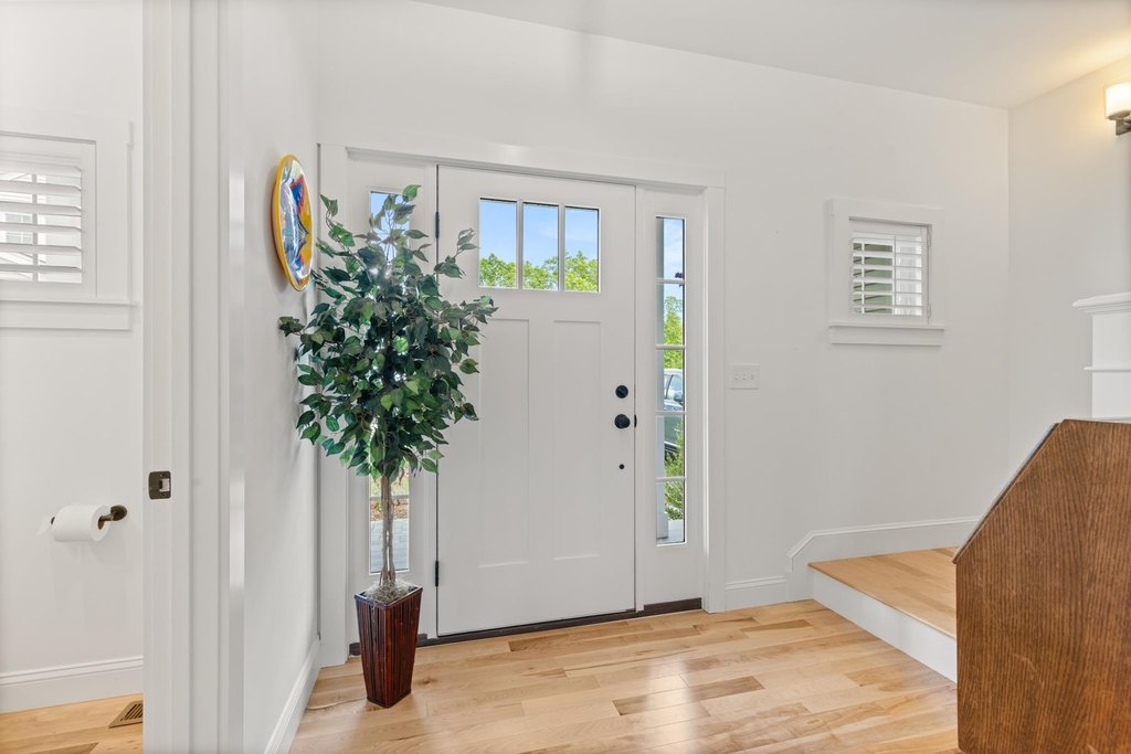 Newmarket, New Hampshire, 03857, United States, 4 Bedrooms Bedrooms, ,3.5 BathroomsBathrooms,Residential,Forsale,1933930