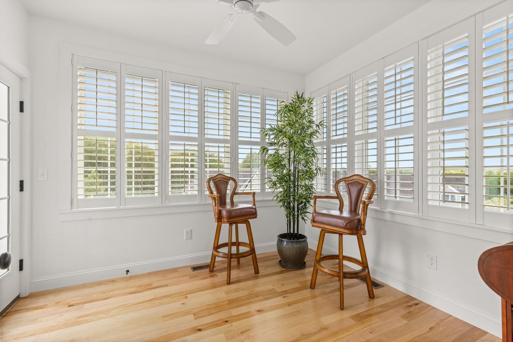 Newmarket, New Hampshire, 03857, United States, 4 Bedrooms Bedrooms, ,3.5 BathroomsBathrooms,Residential,Forsale,1933930