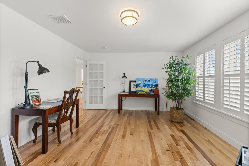 Newmarket, New Hampshire, 03857, United States, 4 Bedrooms Bedrooms, ,3.5 BathroomsBathrooms,Residential,Forsale,1933930