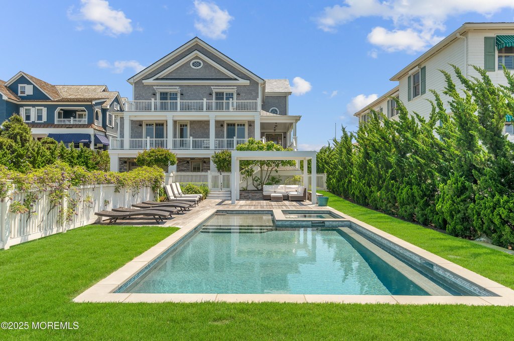 Mantoloking, New Jersey, 08738, United States, 12 Bedrooms Bedrooms, ,8.5 BathroomsBathrooms,Residential,Forsale,1945909