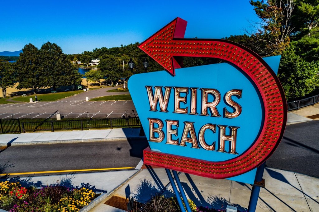 Laconia, New Hampshire, 03246, United States, 4 Bedrooms Bedrooms, ,2.5 BathroomsBathrooms,Residential,Forsale,1952803