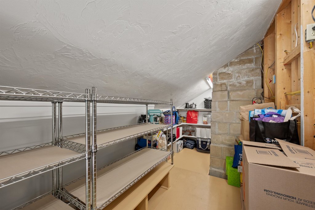 Bridgewater, New Hampshire, 03222, United States, 2 Bedrooms Bedrooms, ,2 BathroomsBathrooms,Residential,Forsale,1968475