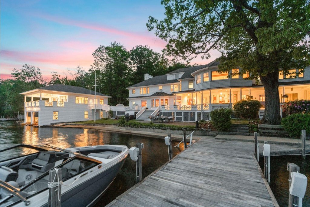 Wolfeboro, New Hampshire, 03894, United States, 11 Bedrooms Bedrooms, ,11.5 BathroomsBathrooms,Residential,Forsale,1893958