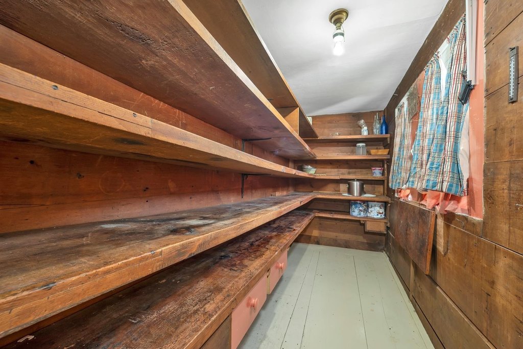 Francestown, New Hampshire, 03043, United States, 3 Bedrooms Bedrooms, ,2 BathroomsBathrooms,Residential,Forsale,1933994