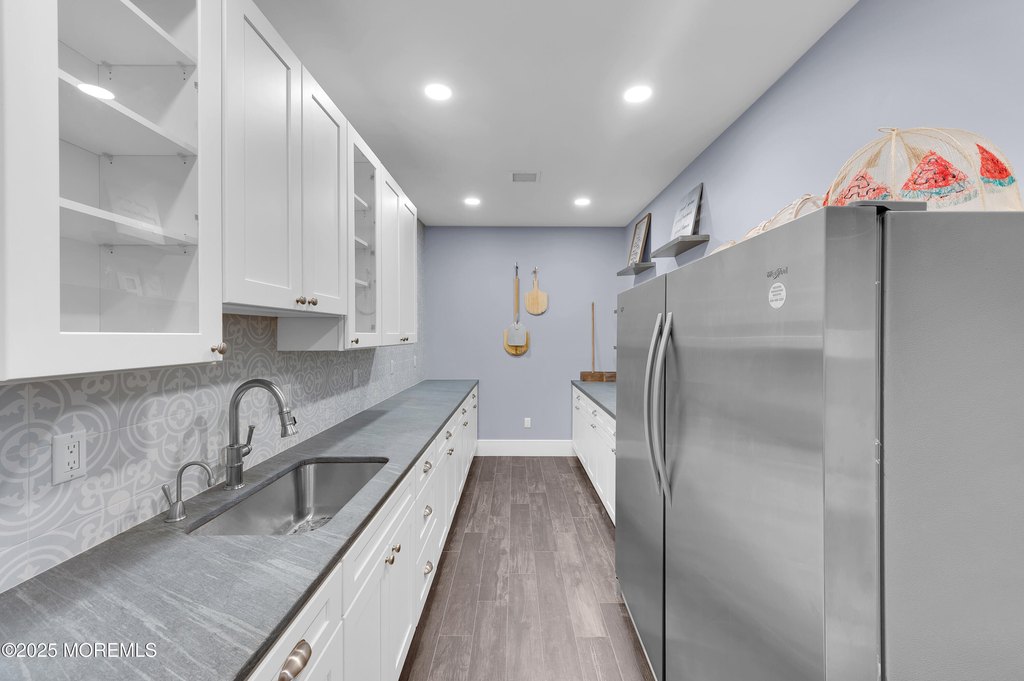 Mantoloking, New Jersey, 08738, United States, 12 Bedrooms Bedrooms, ,8.5 BathroomsBathrooms,Residential,Forsale,1945909