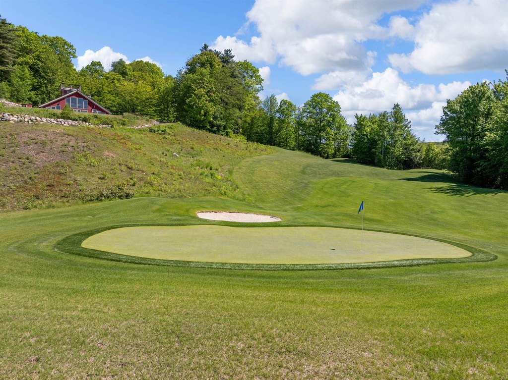 Bridgewater, New Hampshire, 03222, United States, 2 Bedrooms Bedrooms, ,2 BathroomsBathrooms,Residential,Forsale,1968475