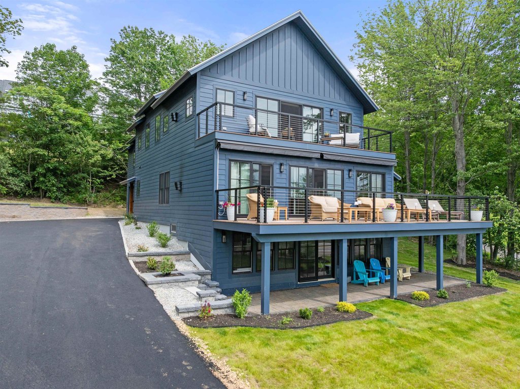 Laconia, New Hampshire, 03246, United States, 4 Bedrooms Bedrooms, ,2.5 BathroomsBathrooms,Residential,Forsale,1952803