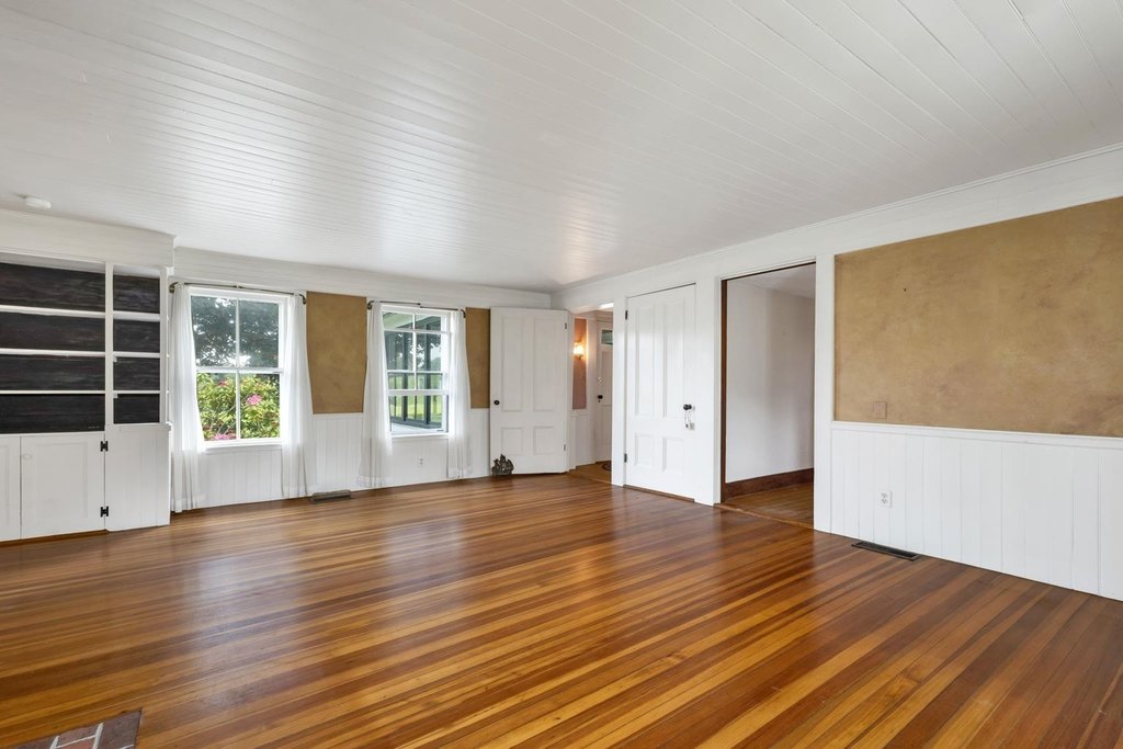 Francestown, New Hampshire, 03043, United States, 3 Bedrooms Bedrooms, ,2 BathroomsBathrooms,Residential,Forsale,1933994