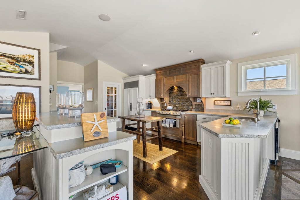 Seabrook, New Hampshire, 03874, United States, 4 Bedrooms Bedrooms, ,4 BathroomsBathrooms,Residential,Forsale,1933931
