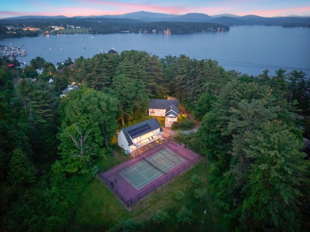 Wolfeboro, New Hampshire, 03894, United States, 11 Bedrooms Bedrooms, ,11.5 BathroomsBathrooms,Residential,Forsale,1893958
