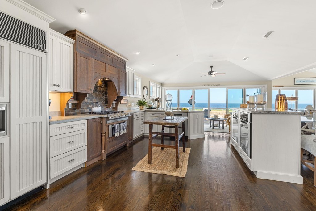 Seabrook, New Hampshire, 03874, United States, 4 Bedrooms Bedrooms, ,4 BathroomsBathrooms,Residential,Forsale,1933931