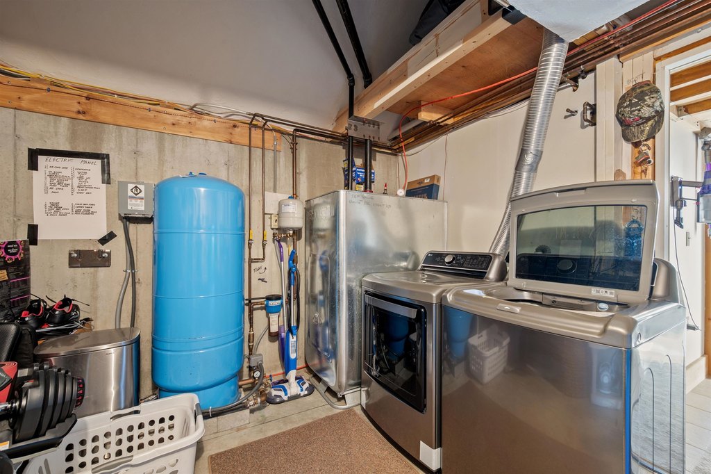 Bridgewater, New Hampshire, 03222, United States, 2 Bedrooms Bedrooms, ,2 BathroomsBathrooms,Residential,Forsale,1968475