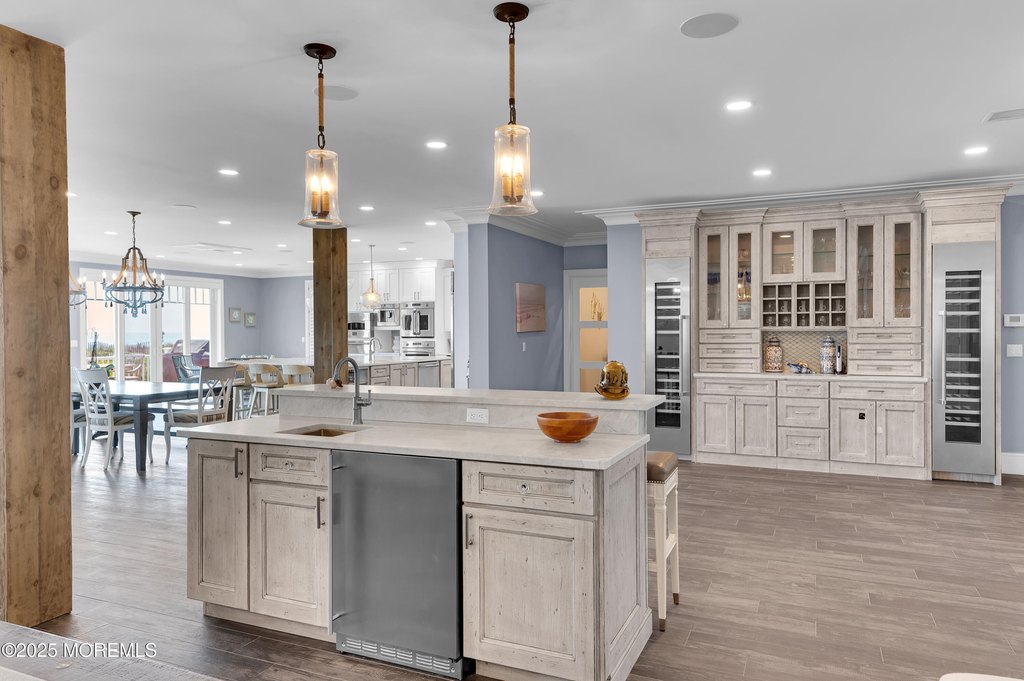 Mantoloking, New Jersey, 08738, United States, 12 Bedrooms Bedrooms, ,8.5 BathroomsBathrooms,Residential,Forsale,1945909